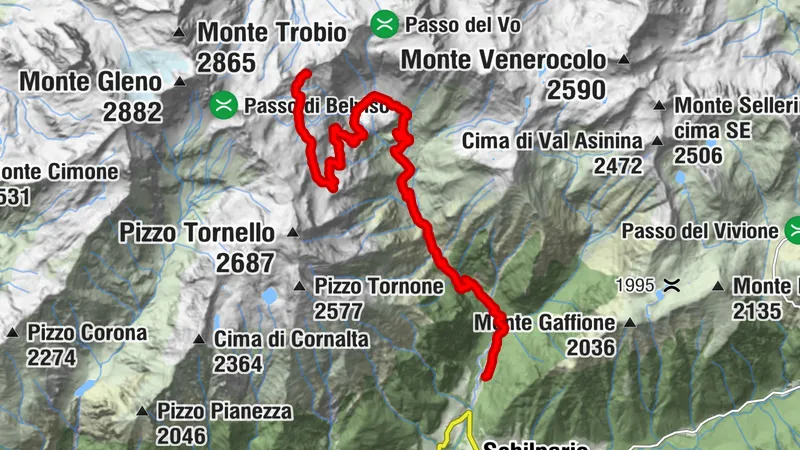 Dal parcheggio di Ronco al Rifugio Nani Tagliaferri.